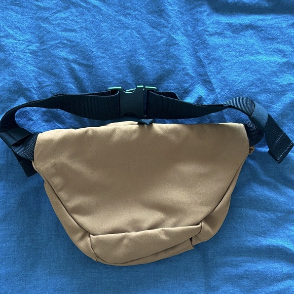 Carhartt Waist Pack/Fanny Pack - Picture 8 of 9